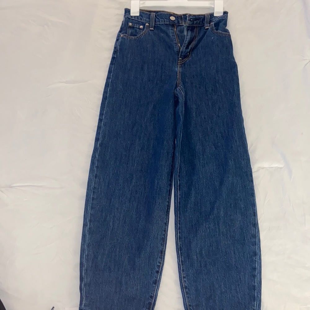 Levi Balloon Leg Jeans size 23